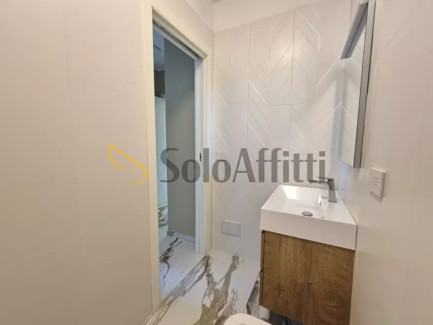 Immagine 16 di Quadrilocale in affitto  a Catanzaro