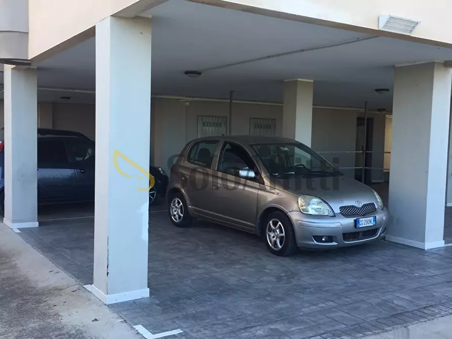 Immagine 16 di Trilocale in affitto  a Cagliari