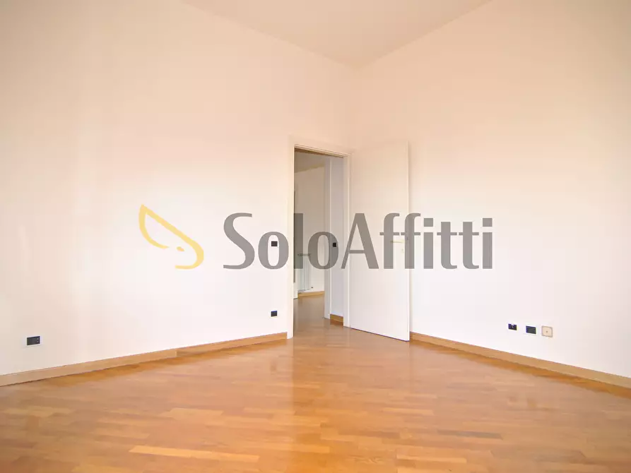 Immagine 20 di Trilocale in affitto  a Livorno