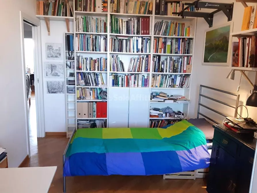 Immagine 1 di Stanza singola in affitto  in Via Giovanni Verga a Cinisello Balsamo