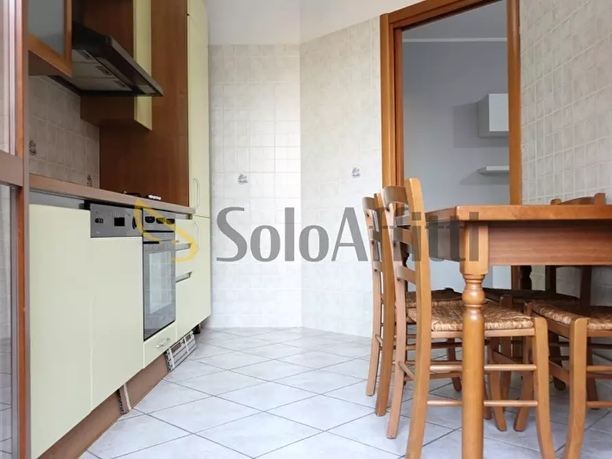 Immagine 7 di Trilocale in affitto  in Via Montello 7 a Bovisio-Masciago