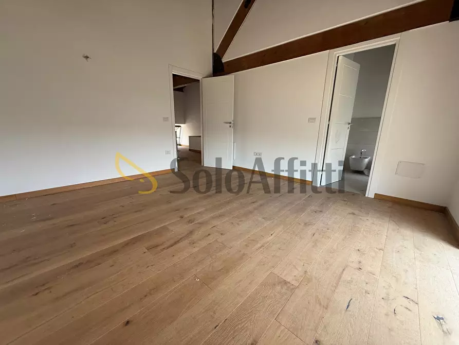 Immagine 21 di Loft/Open space in affitto  in Via dei Giardini Reali a Caserta