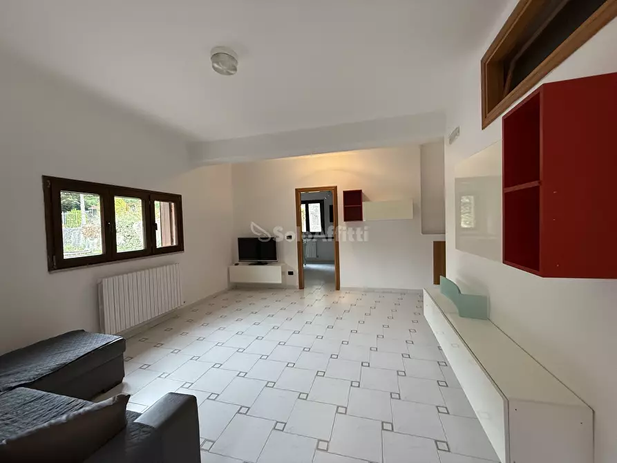 Immagine 1 di Quadrilocale in affitto  in Via Rifreddo 300 a Potenza