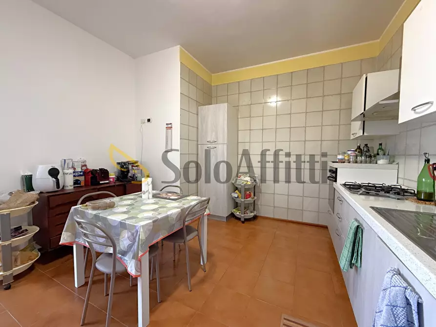 Immagine 4 di Stanza singola in affitto  a Catanzaro