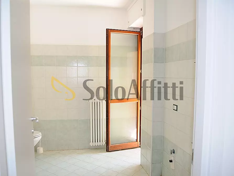 Immagine 9 di Bilocale in affitto  in VIA COLOMBO 29 a Caselle Torinese