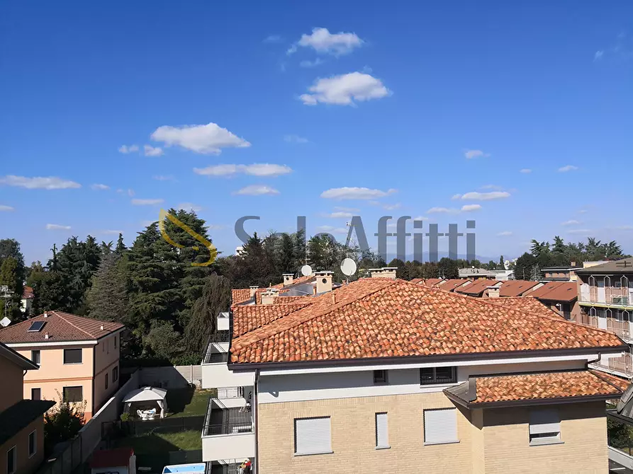 Immagine 27 di Bilocale in affitto  in Via Bainsizza 87 a Caronno Pertusella