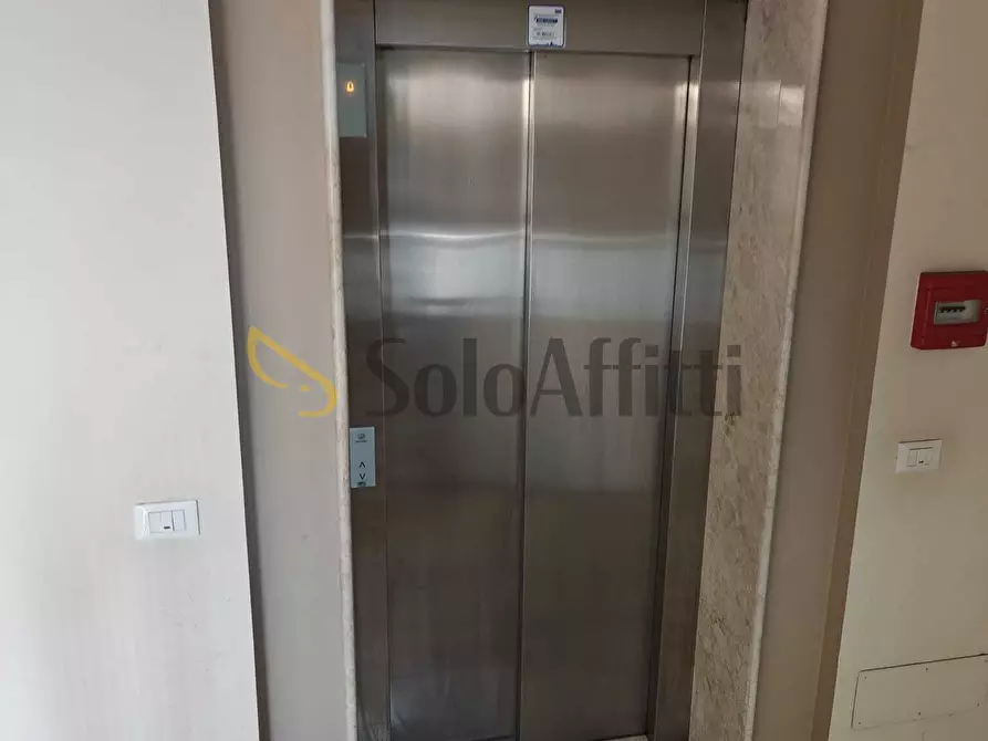 Immagine 2 di Trilocale in affitto  a Catania