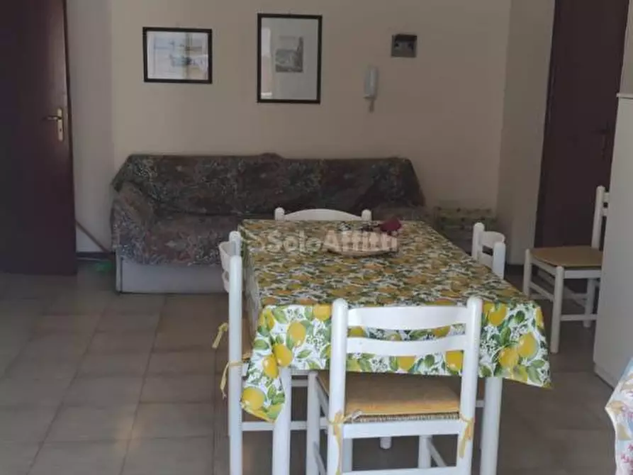 Immagine 3 di Bilocale in affitto  a Giardini-Naxos