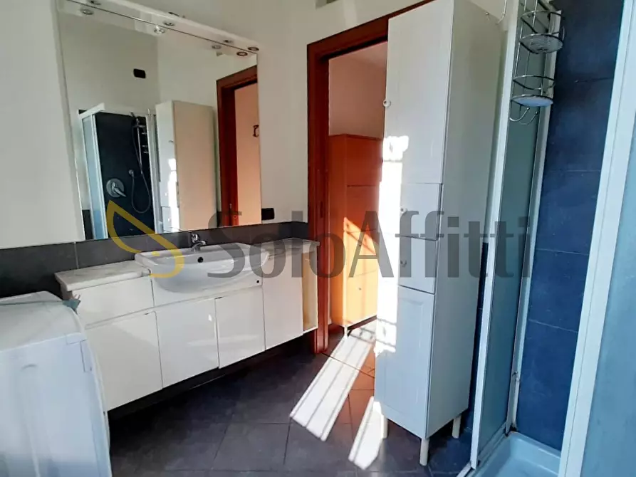Immagine 13 di Monolocale in affitto  in via Raffaele De Gradi 3 a Monza