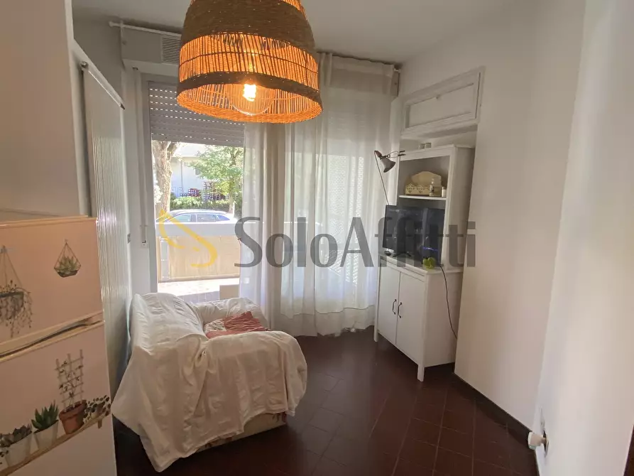 Immagine 8 di Bilocale in affitto  in Viale Amerigo Vespucci 50 a Rimini