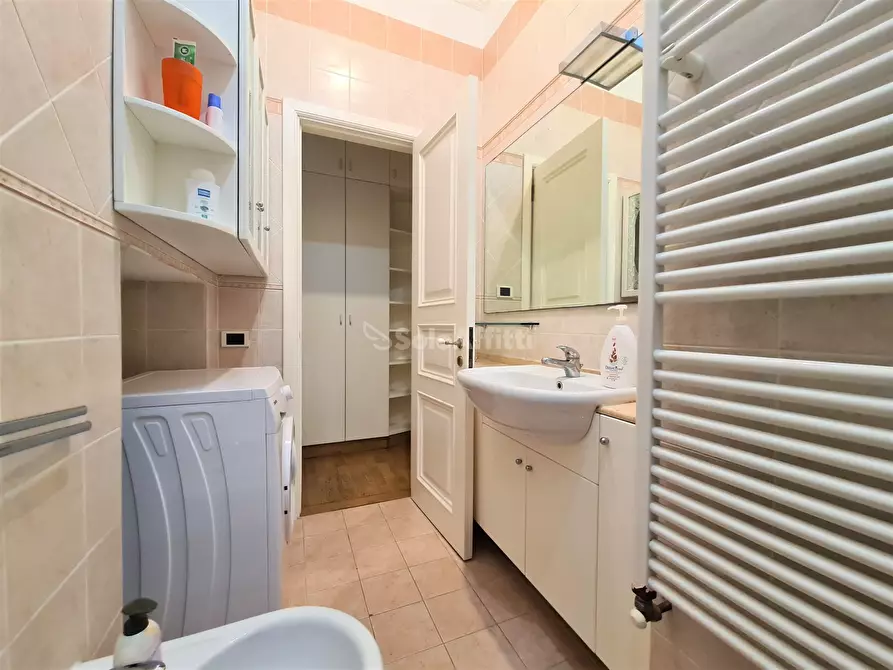 Immagine 10 di Stanza singola in affitto  a Catanzaro