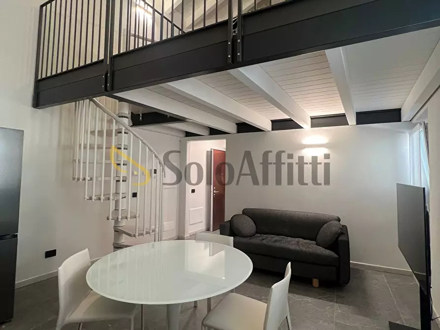 Immagine 1 di Bilocale in affitto  a Seregno