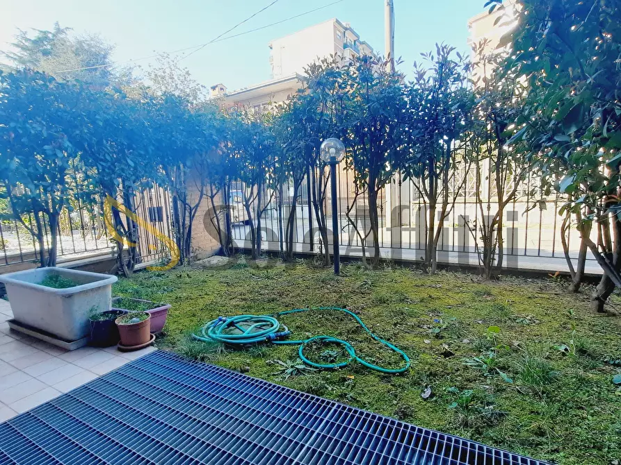 Immagine 3 di Bilocale in affitto  in Via Silvio Pellico a Cinisello Balsamo