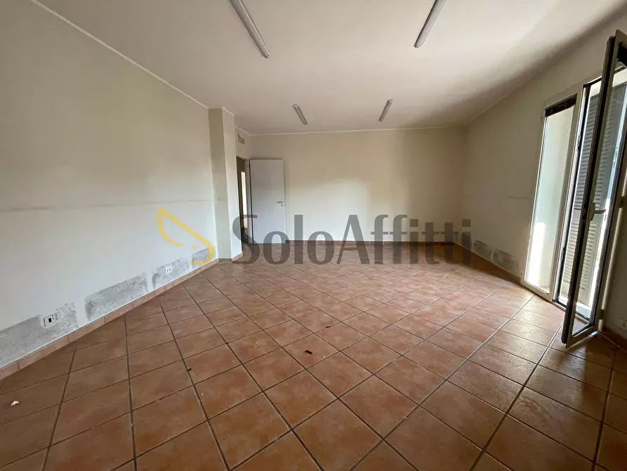 Immagine 6 di Ufficio in affitto  in Via Nazionale Appia 177 a Casapulla