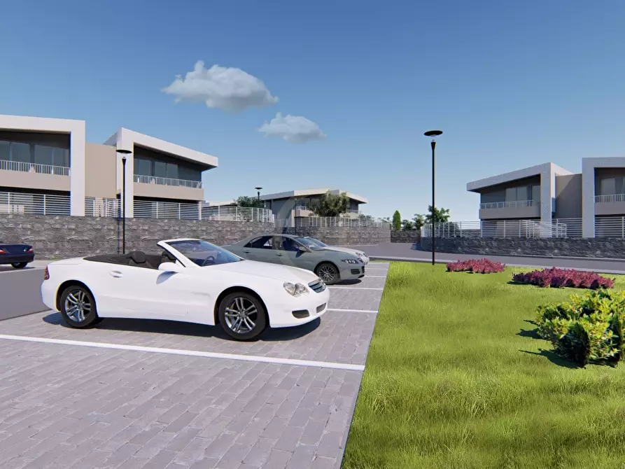 Immagine 2 di Villa in vendita  a San Giovanni La Punta