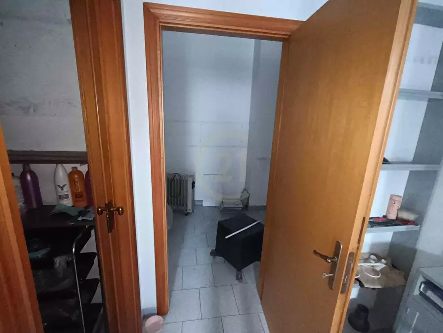 Immagine 15 di Attività commerciale in vendita  in Via Circumvallaz 250 a Paterno'