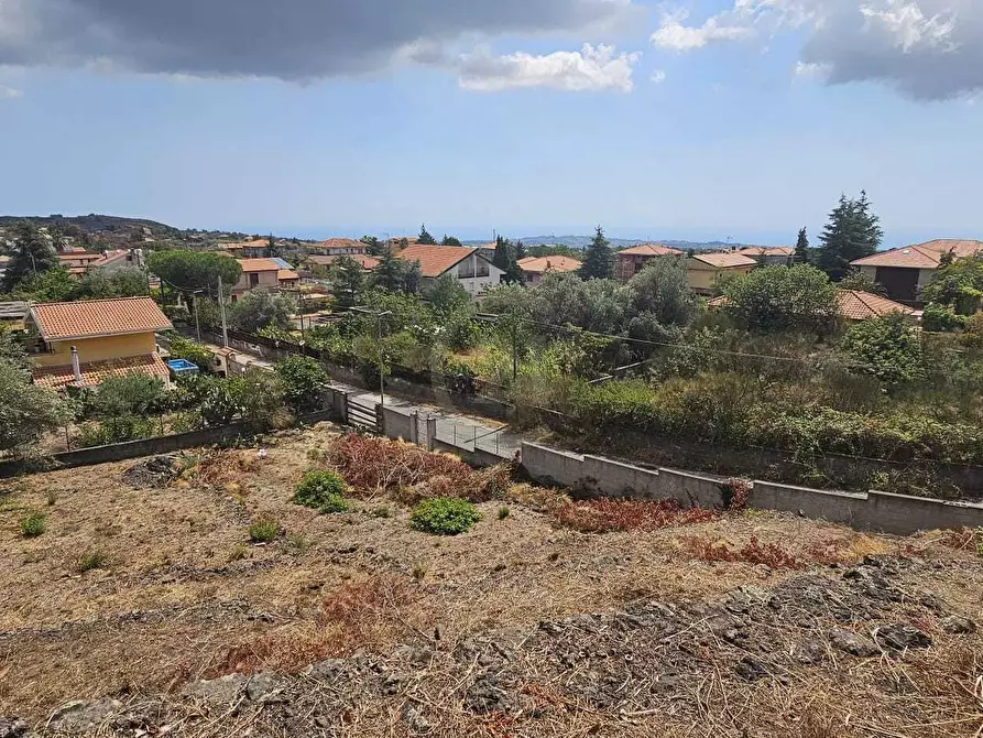 Immagine 1 di Terreno industriale in vendita  a Mascalucia