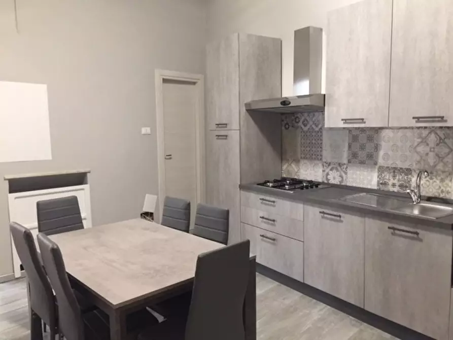 Immagine 1 di Pentalocale in affitto  in Strada G. Garibaldi 63 a Parma