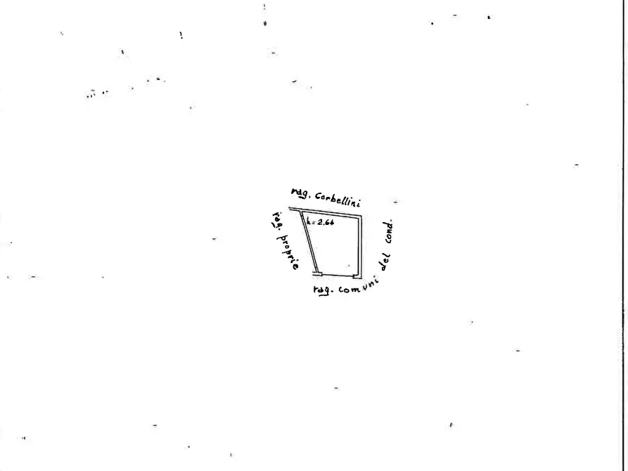 Immagine 3 di Garage in vendita  in Via Trento 21 a Parma