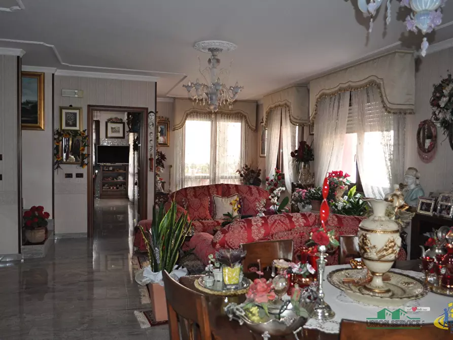 Immagine 10 di Porzione di casa in vendita  in Via Parigi a Collecchio