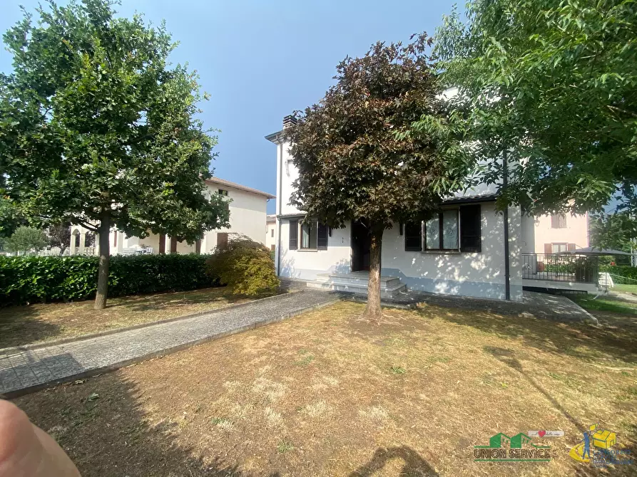 Immagine 3 di Casa bifamiliare in vendita  in Via Pietro Nenni 9 a Noceto