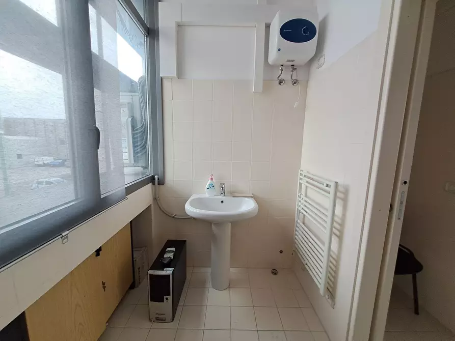 Immagine 18 di Ufficio in affitto  in Via Mario Fantelli 12 a Parma