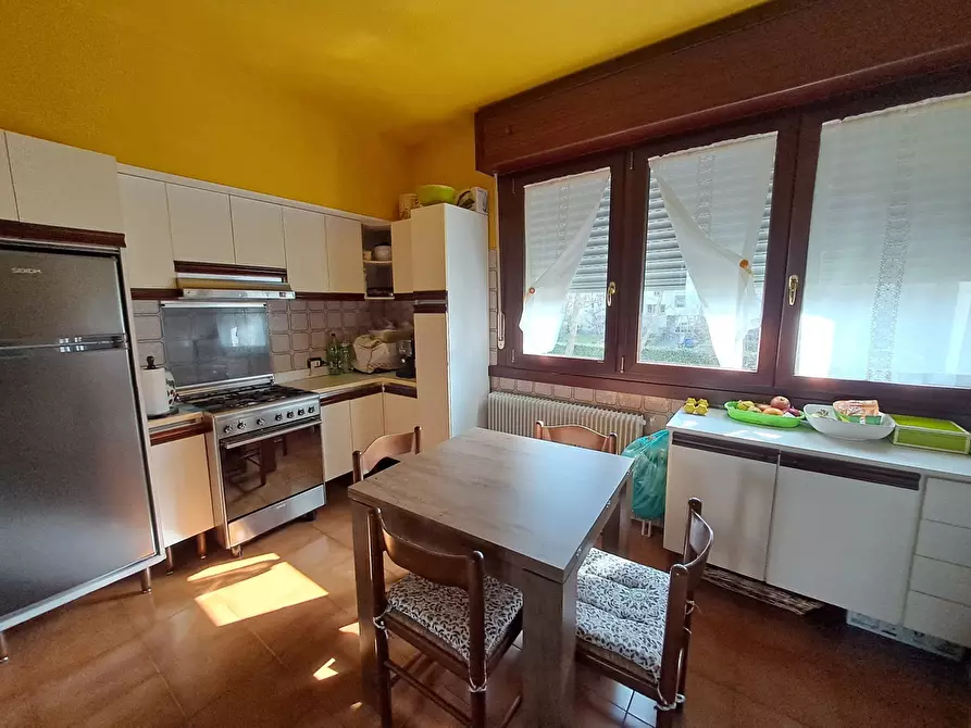 Immagine 5 di Trilocale in vendita  in Via Passo di Badignana 16 a Parma