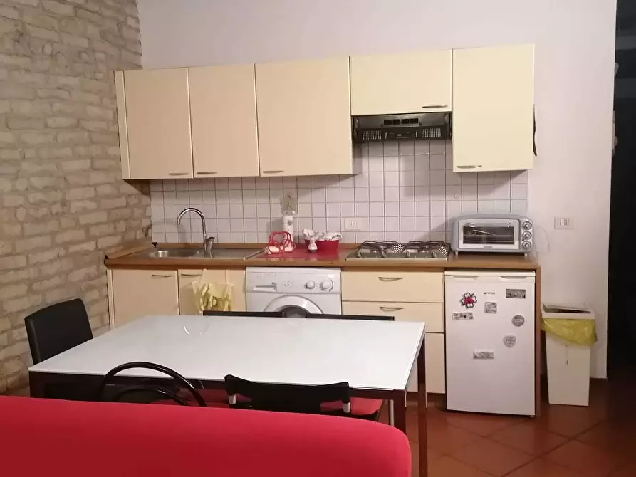 Immagine 2 di Bilocale in affitto  in Borgo Regale 19 a Parma