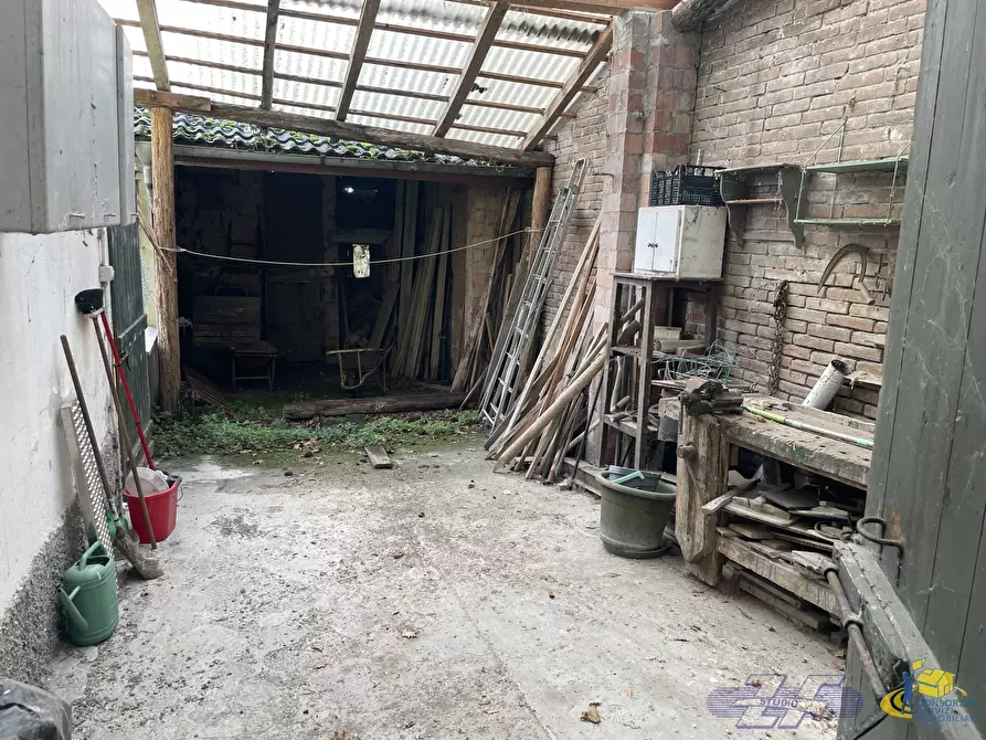 Immagine 16 di Porzione di casa in vendita  in via goiano a Langhirano