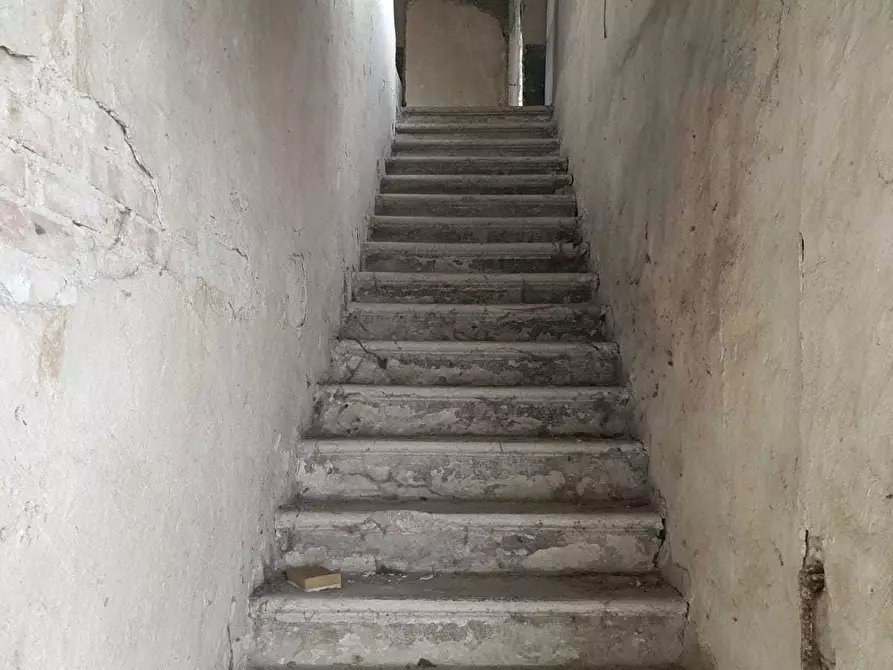 Immagine 7 di Porzione di casa in vendita  a Langhirano