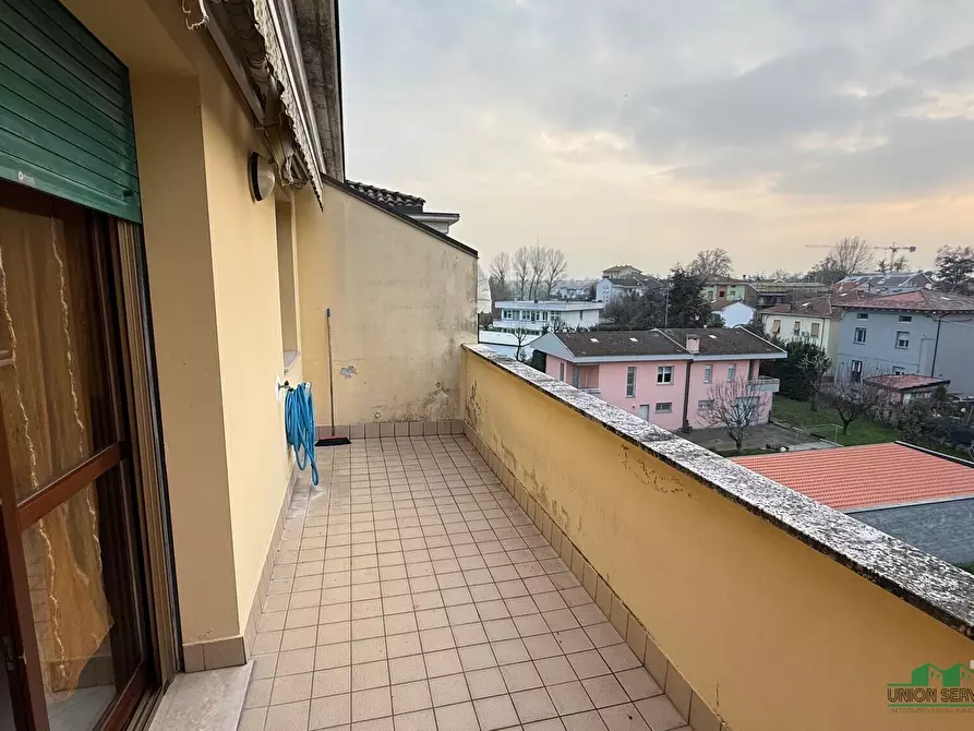 Immagine 10 di Trilocale in vendita  in Via Felice Cavallotti 14 a Noceto