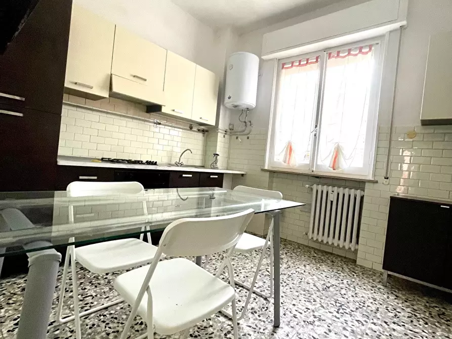 Immagine 3 di Quadrilocale in affitto  in Via Giuseppe Cenni 7 a Parma