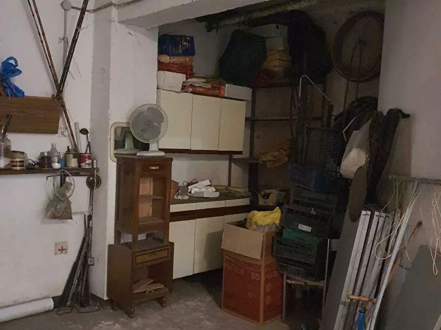 Immagine 26 di Quadrilocale in vendita  in BORGO SORGO 12 a Parma