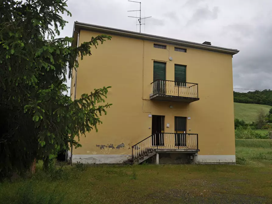 Immagine 1 di Casa indipendente in vendita  in strada Pinzera a Fornovo Di Taro