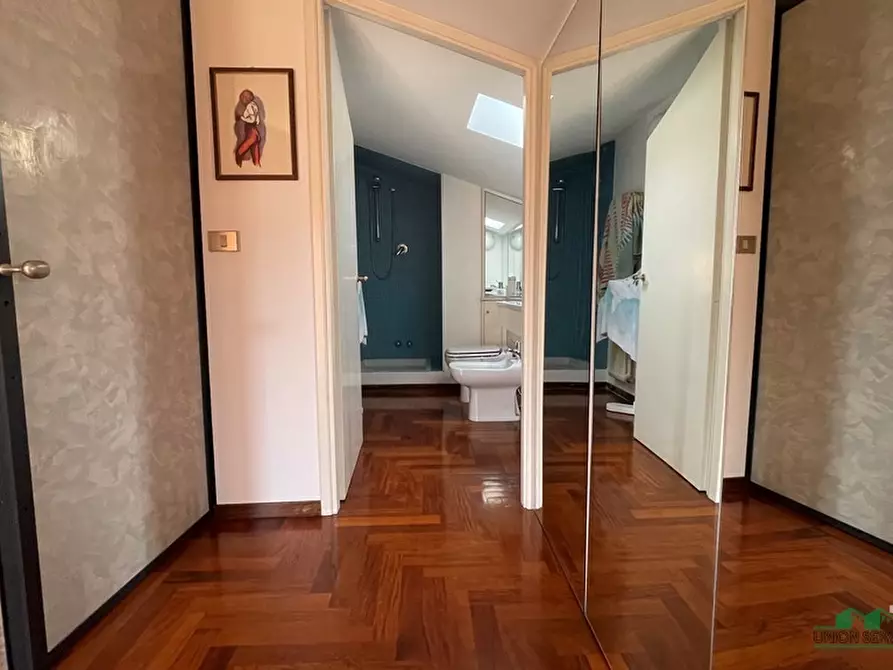 Immagine 39 di Quadrilocale in vendita  in Strada Comunale Farnese 48 a Parma