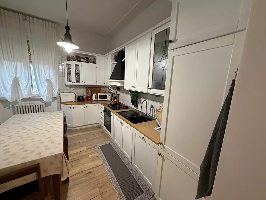 Immagine 13 di Trilocale in vendita  in Via Torino a Collecchio