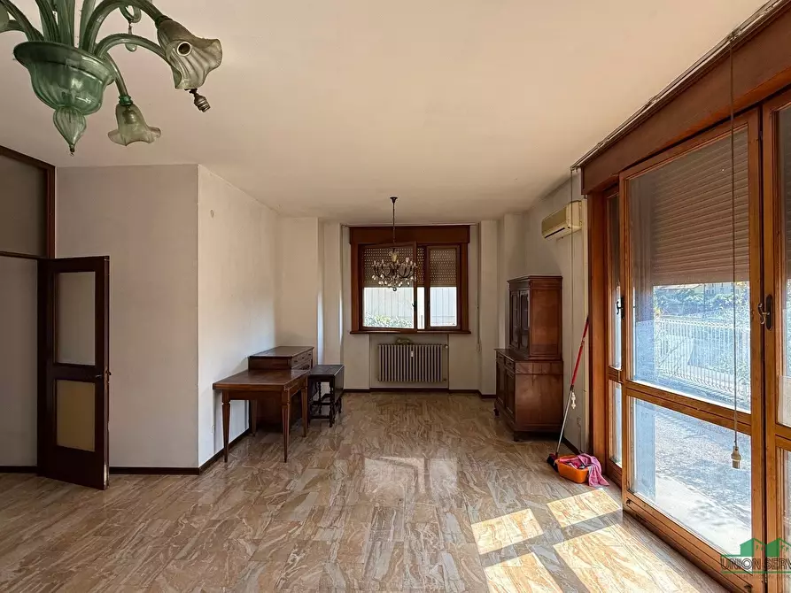 Immagine 12 di Quadrilocale in vendita  in Viale Vittorio Bottego 10 a Parma