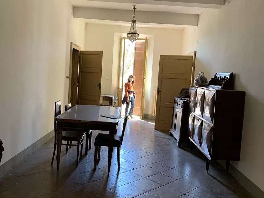 Immagine 10 di Palazzo in vendita  a Viadana