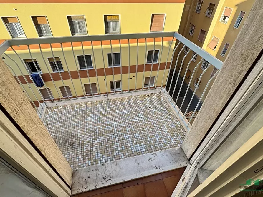 Immagine 8 di Trilocale in vendita  in Strada Luigi Carlo Farini 70 a Parma