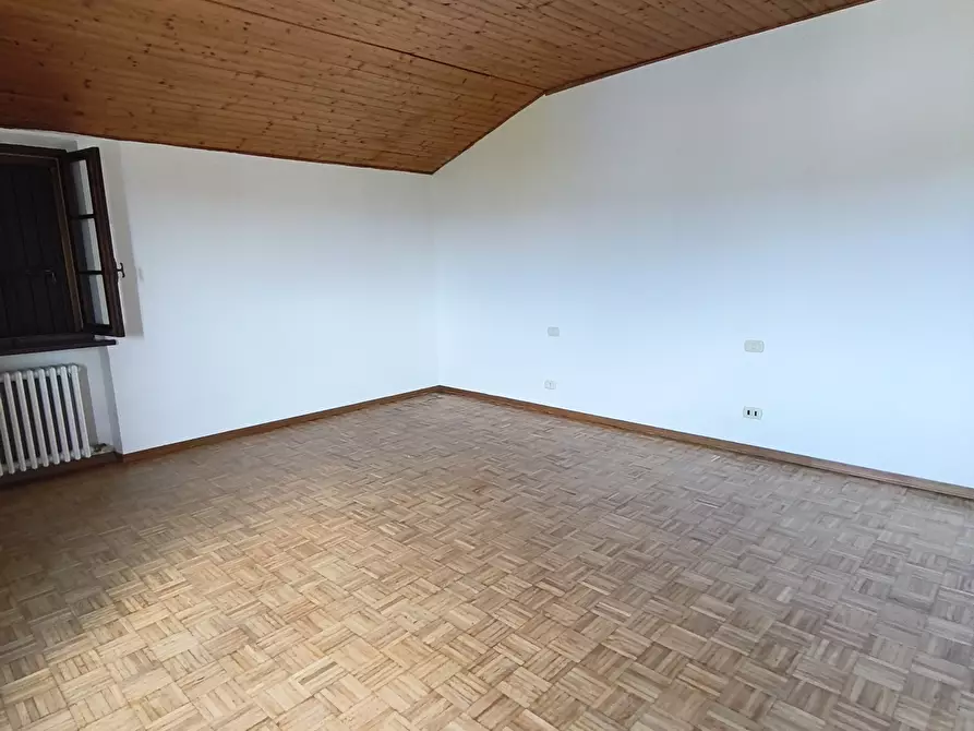 Immagine 15 di Porzione di casa in vendita  in Via Vidiana 34 a Langhirano