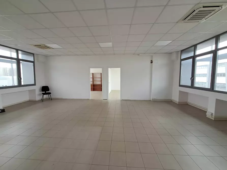 Immagine 22 di Ufficio in affitto  in Via Mario Fantelli 12 a Parma