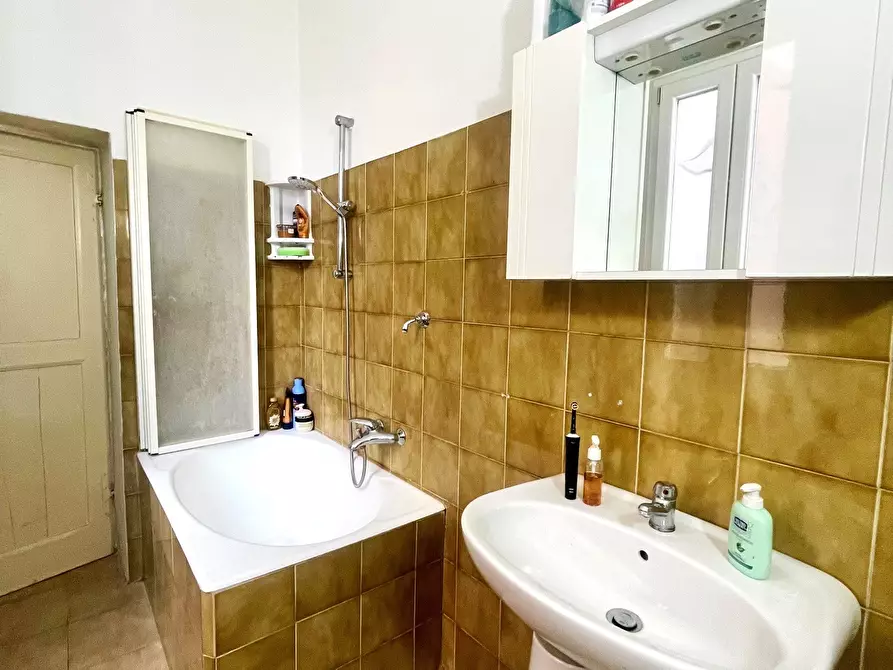 Immagine 10 di Stanza singola in affitto  in Strada Aurelio Saffi 12 a Parma