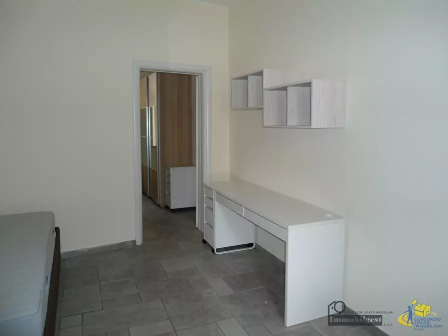 Immagine 15 di Bilocale in affitto  in Via Primo Groppi 14 a Parma