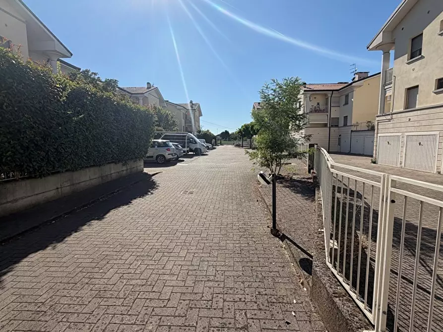 Immagine 30 di Trilocale in vendita  in Strada Bassa 20 a Collecchio