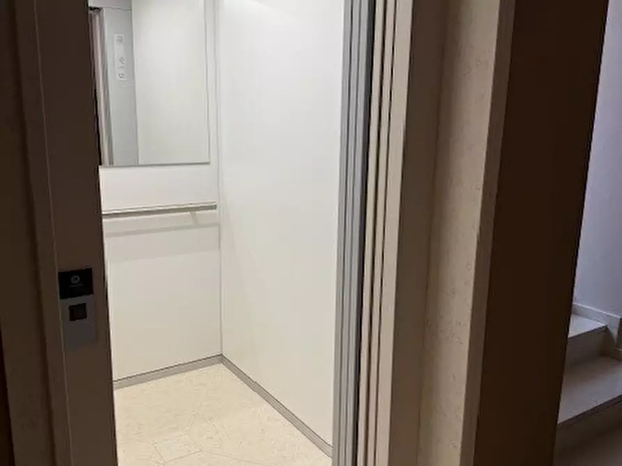 Immagine 41 di Bilocale in affitto  in Via Cassio Parmense 5 a Parma