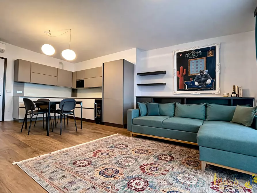 Immagine 1 di Trilocale in vendita  in Via Giovanni Verga 12 a Parma