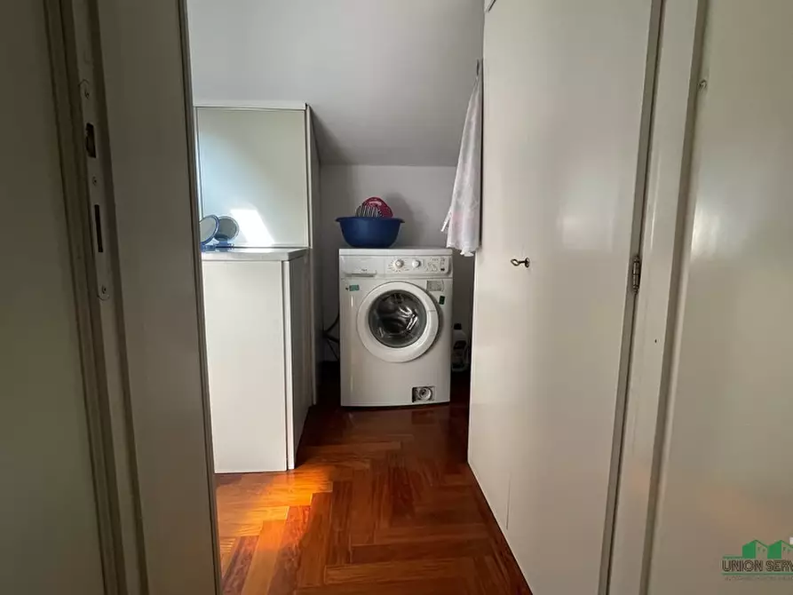 Immagine 32 di Quadrilocale in vendita  in Strada Comunale Farnese 48 a Parma