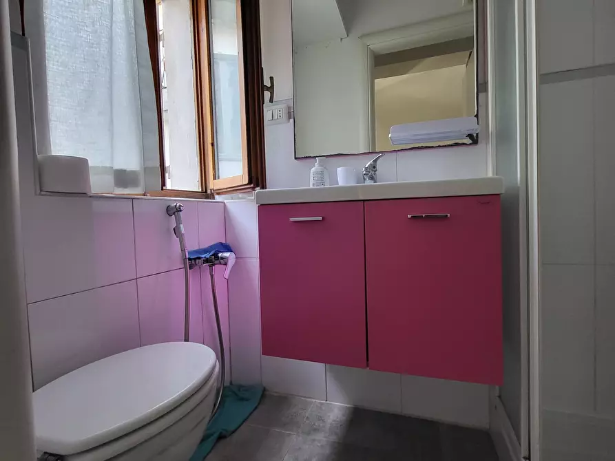 Immagine 15 di Monolocale in vendita  in Strada Matteo Renato Imbriani 39 a Parma