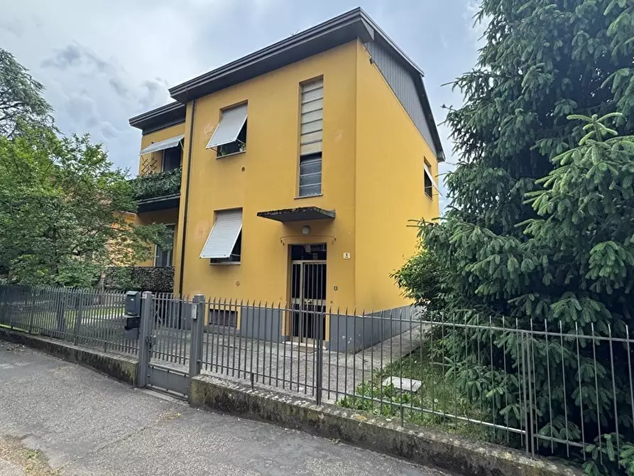 Immagine 29 di Trilocale in vendita  in Via Giacomo Leopardi a Collecchio