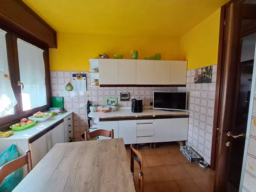 Immagine 6 di Trilocale in vendita  in Via Passo di Badignana 16 a Parma